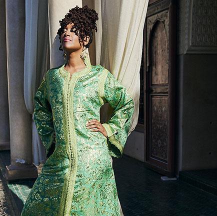 Séance photo Caftan vert Shooting Star à Marrakech