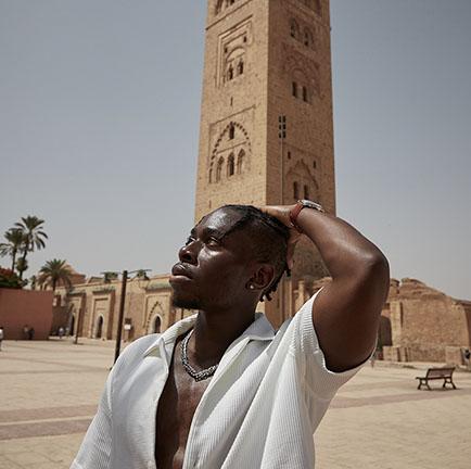Séance photo Shooting Star devant la Koutoubia de Marrakech